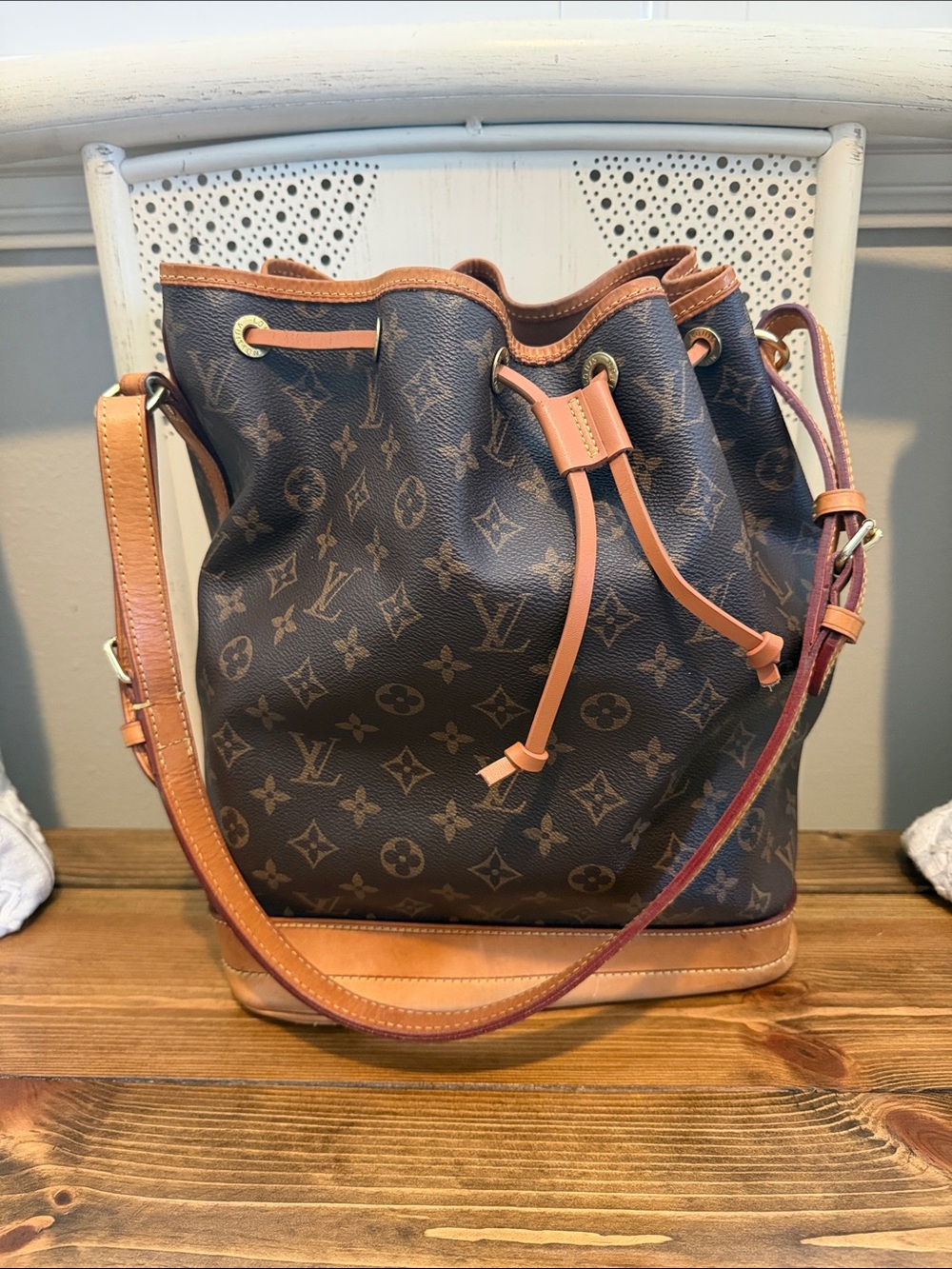 Louis Vuitton Monogram Canvas Bucket Noe GM-vintage Beauty